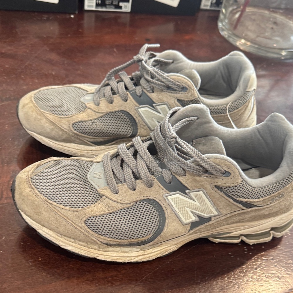 New Balance Gray Sneakers Size 9.5
